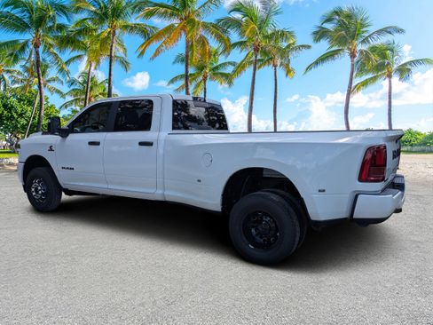 New 2026 RAM 3500 Big Horn AWD/4WD image 5