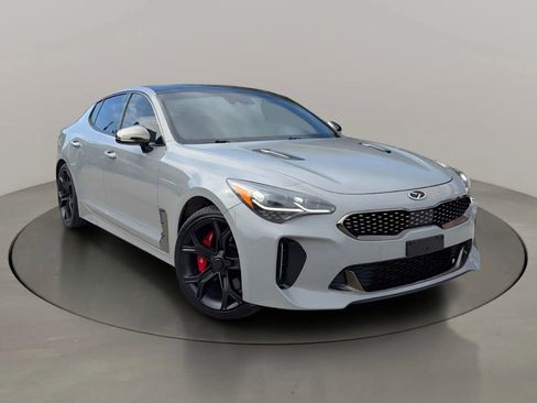 Used 2018 Kia Stinger GT2 AWD/4WD image 7