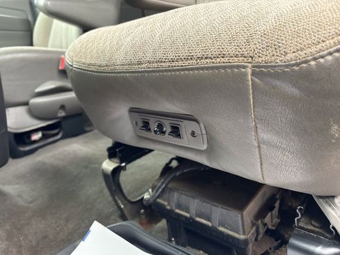 Used 2008 Chevrolet Express 1500 AWD Passenger w/ LT Preferred Equipment Group image 31