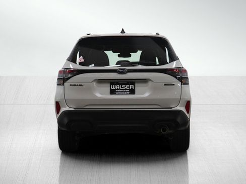 Used 2025 Subaru Forester Touring image 4