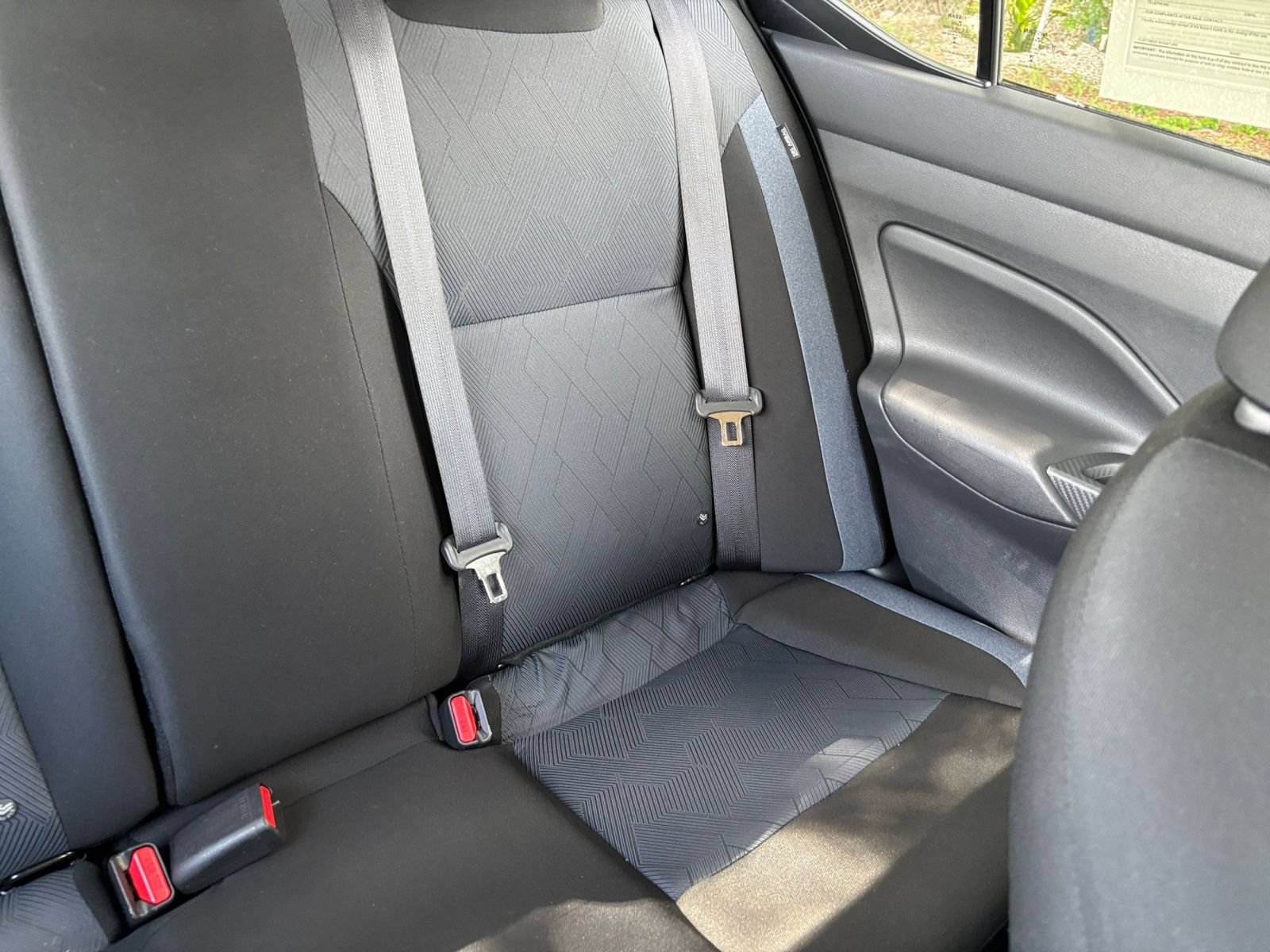 Used 2025 Nissan Versa SV FWD image 34