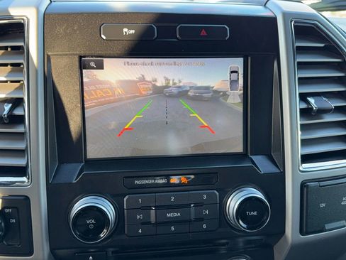 Used 2015 Ford F150 Lariat w/ Equipment Group 502A Luxury image 15