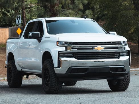 Used 2020 Chevrolet Silverado 1500 LT w/ All-Star Edition image 14