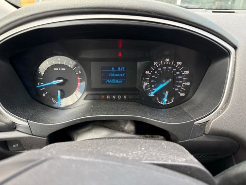 Used 2014 Ford Fusion S FWD image 2