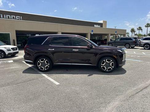 Used 2024 Hyundai Palisade Limited AWD/4WD image 5