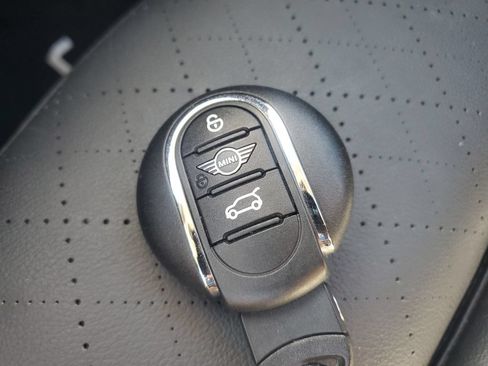 Used 2024 MINI Cooper S w/ Signature Upholstery Package FWD image 23