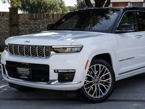 Used 2022 Jeep Grand Cherokee L Summit image 13