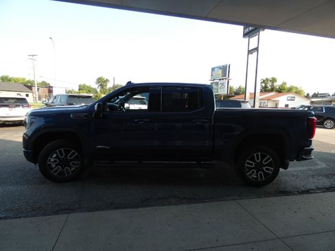 Certified 2020 GMC Sierra 1500 AT4 w/ AT4 Premium Package AWD/4WD image 10