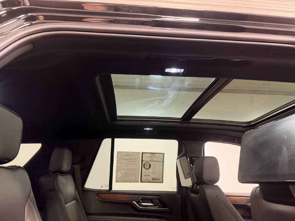 Used 2025 GMC Yukon Denali w/ Denali Reserve Package AWD/4WD image 68