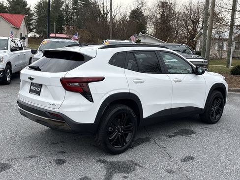 New 2026 Chevrolet Trax ACTIV w/ Driver Confidence Package image 8