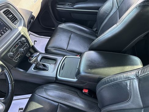 Used 2020 Dodge Charger SXT w/ Leather Interior Group image 23