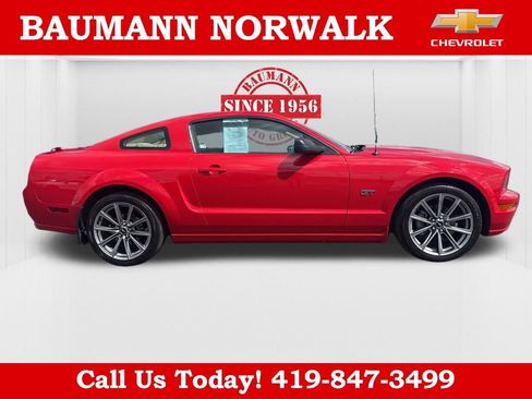Used 2007 Ford Mustang GT RWD image 8