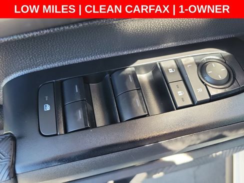 Used 2025 Toyota Tacoma TRD Sport AWD/4WD image 21