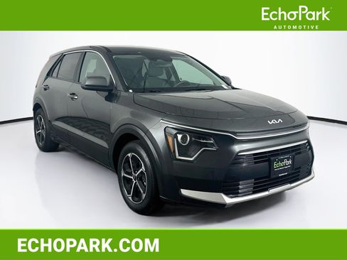 Used 2026 Kia Niro LX FWD image 1