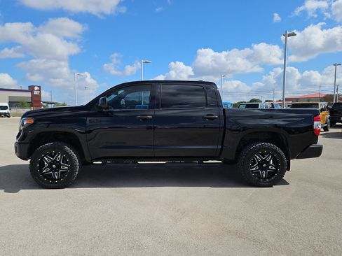 Used 2021 Toyota Tundra SR5 w/ SR5 Upgrade Package AWD/4WD image 6