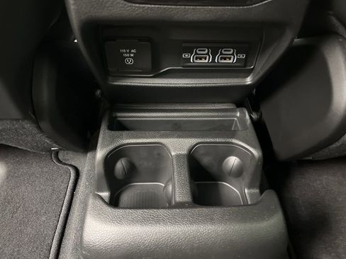New 2025 Jeep Grand Cherokee L Altitude RWD image 25
