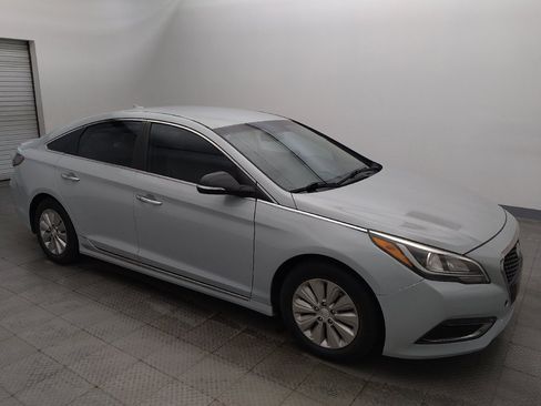 Used 2016 Hyundai Sonata SE FWD image 11