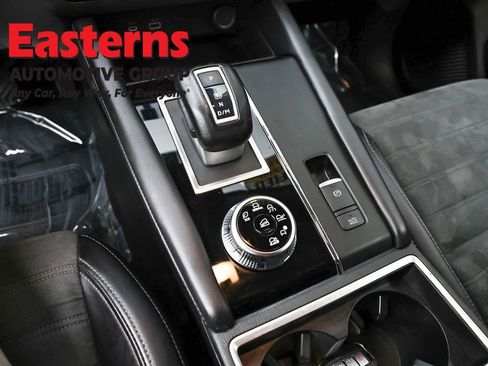 Used 2023 Mitsubishi Outlander SE AWD/4WD image 13