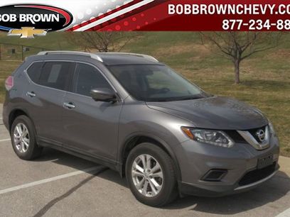 Used 2016 Nissan Rogue SV w/ SV Premium Package
