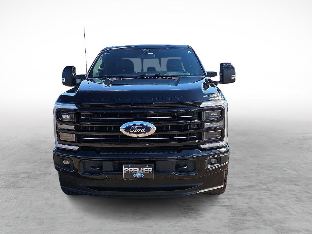 Used 2025 Ford F250 Platinum w/ FX4 Off-Road Package AWD/4WD image 3