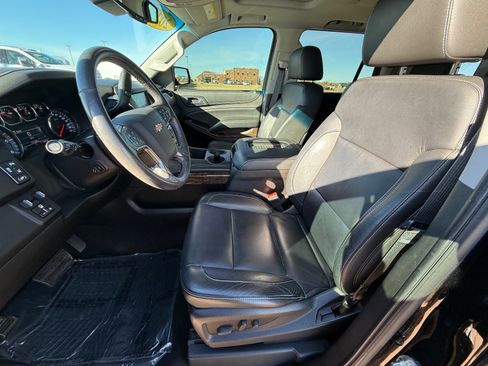 Used 2015 Chevrolet Tahoe LT image 9
