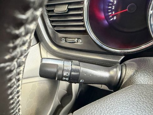 Used 2012 Kia Optima EX image 11