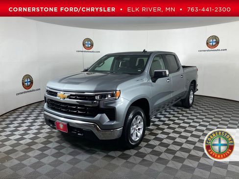 Used 2025 Chevrolet Silverado 1500 LT image 1