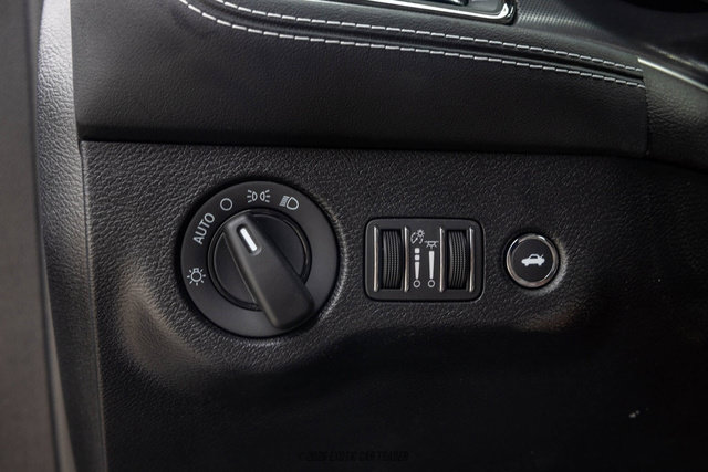 Used 2022 Dodge Challenger SRT Hellcat RWD image 43