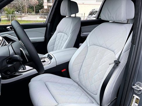 New 2026 BMW X7 xDrive40i image 8