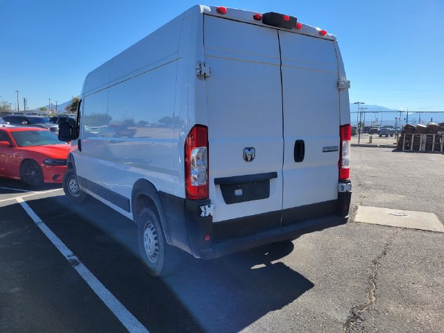 Used 2024 RAM ProMaster 2500 w/ Convenience Group FWD image 2