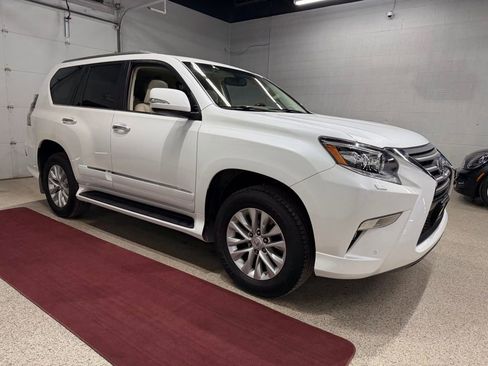 Used 2015 Lexus GX 460 w/ Premium Package image 10