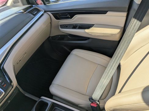 Used 2019 Honda Odyssey Elite image 20