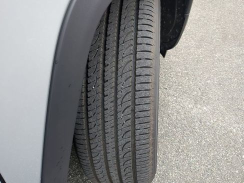 New 2026 Jeep Compass Latitude image 12