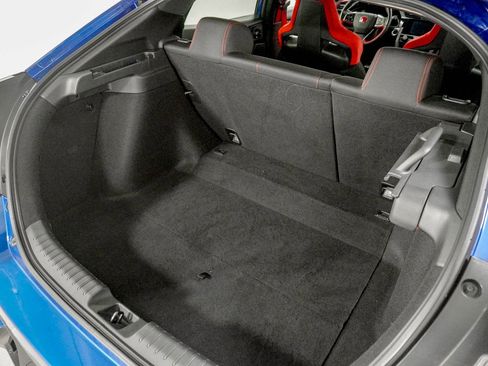 Used 2017 Honda Civic Type R image 9