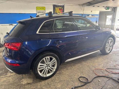 Used 2018 Audi Q5 2.0T Premium Plus w/ Premium Plus Package AWD/4WD image 5