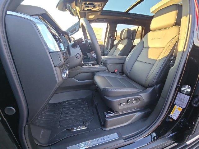 New 2027 GMC Yukon Denali w/ Denali Reserve Package AWD/4WD image 20