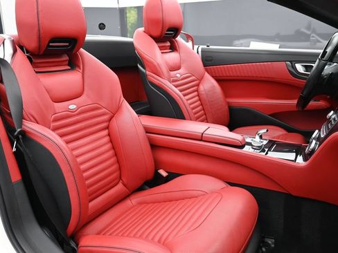Used 2016 Mercedes-Benz SL 550 image 21