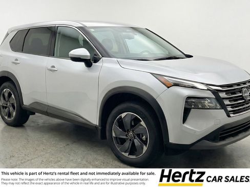 Used 2025 Nissan Rogue SV FWD image 1