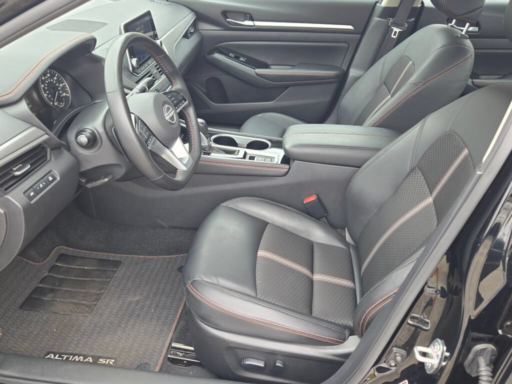 Used 2025 Nissan Altima 2.5 SR AWD/4WD image 19
