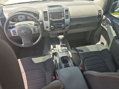 Used 2015 Nissan Frontier Desert Runner RWD image 15