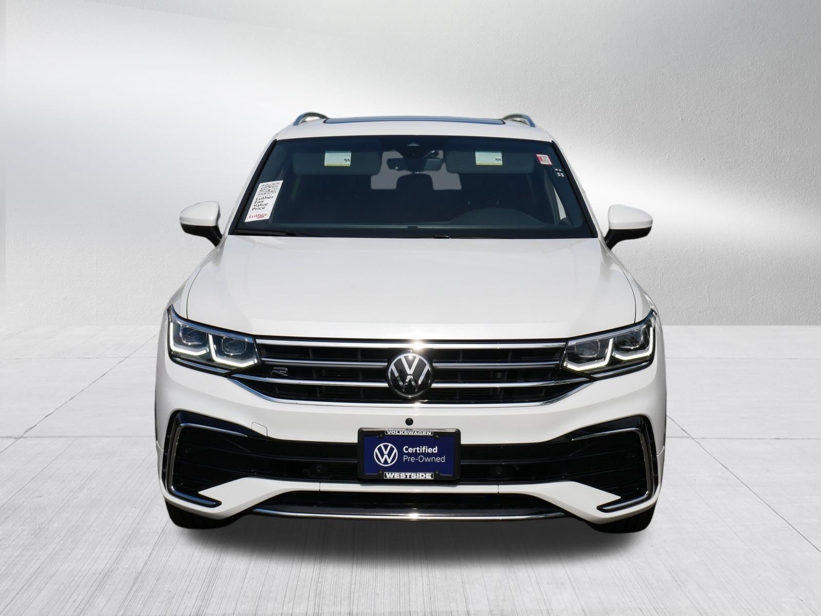 Certified 2024 Volkswagen Tiguan SEL R-Line AWD/4WD image 2