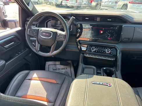 Used 2025 GMC Sierra 2500 AT4 w/ AT4 Premium Plus Package AWD/4WD image 29