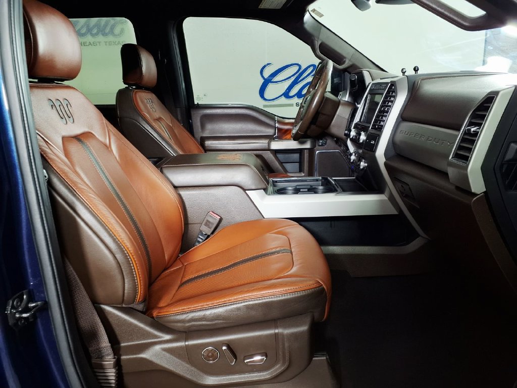 Used 2019 Ford F250 King Ranch w/ King Ranch Ultimate Package AWD/4WD image 11