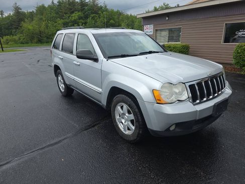 Used 2008 Jeep Grand Cherokee Laredo w/ Sun/Sound Group AWD/4WD image 4