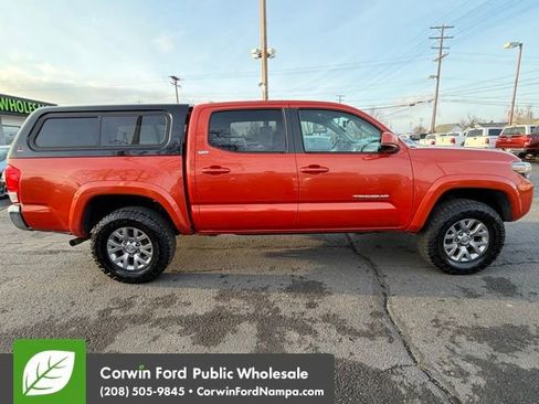 Used 2017 Toyota Tacoma SR5 image 4