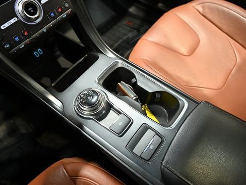 Used 2019 Ford Fusion Titanium image 18