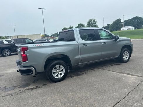 Used 2025 Chevrolet Silverado 1500 LT w/ Convenience Package II AWD/4WD image 8