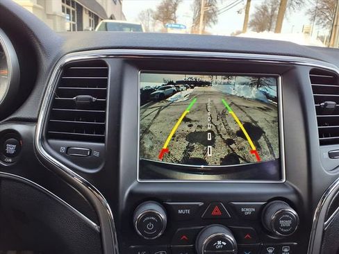 Certified 2018 Jeep Grand Cherokee Limited image 22