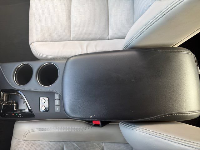 Used 2018 Toyota Avalon Limited FWD image 31