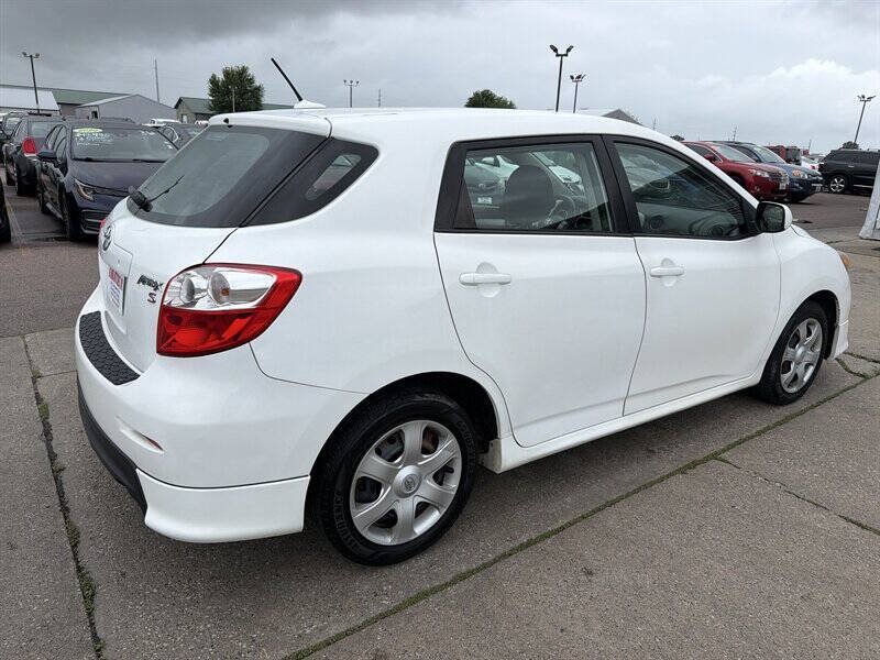 Used 2009 Toyota Matrix S FWD image 5